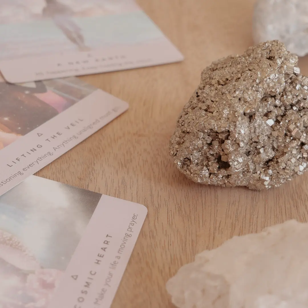 Tarot y cristales místicos